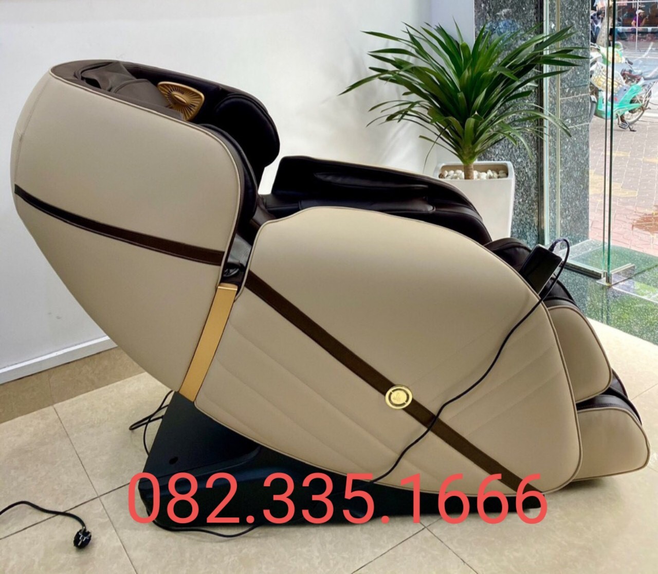 CẦN THANH LÝ GẤP MẪU GHẾ MASSAGE ĐIỀU KHIỂN BẰNG GIỌNG NÓI