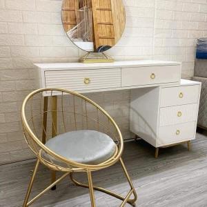 Bộ Bàn Phấn + Táp BT31 (bao gồm Bàn + Ghế + Gương)