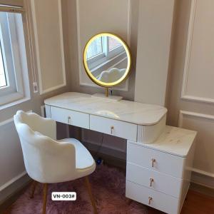 Bàn Trang Điểm Nhập Khẩu Cao Cấp BTD33 (bao gồm Bàn + Ghế + Gương)