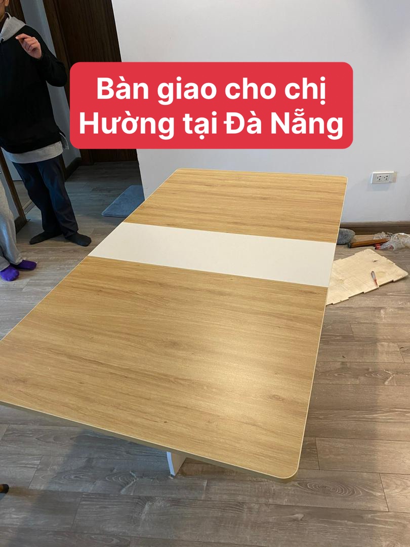 bàn giao bàn ghế ăn gấp gọn cho khách hàng tại Đà Nẵng