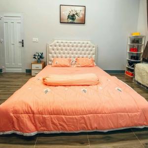 Giường Ngủ Tân Cổ Điển GN006 (Liên hệ Zalo 081.902.9111 để được Giá Tốt)