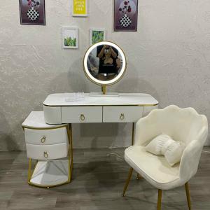 Bộ Bàn Trang Điểm Nhập Khẩu BTD42