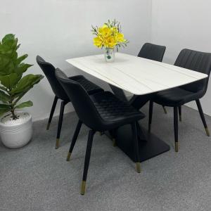 Bàn Ghế Ăn Nhập Khẩu 4 Ghế BA17