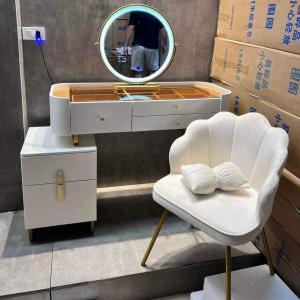 Bộ Bàn Trang Điểm Nhập Khẩu Cao Cấp CEN-BT70 (bao gồm: Bàn, Ghế và Gương)- Miễn Phí Vận Chuyển