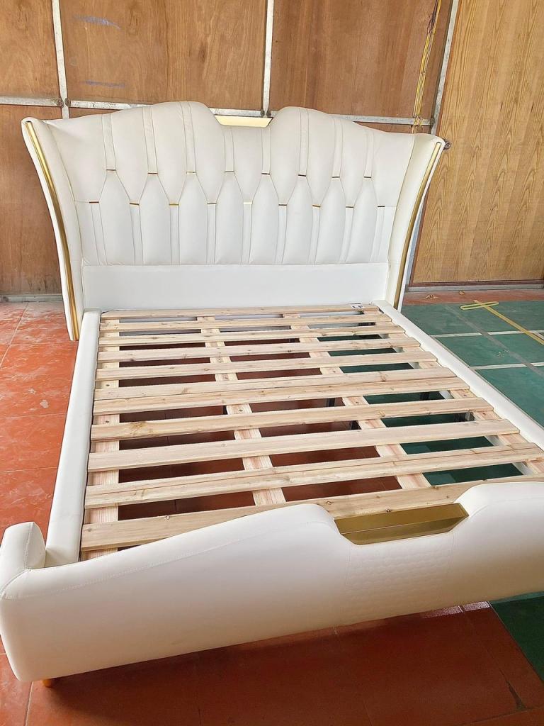 Giường Ngủ Nhập Khẩu CEN-GN606#1