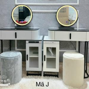 Bộ Bàn Trang Điểm Nhập Khẩu Cao Cấp CEN-BT69 (bao gồm Bàn, Ghế và Gương)