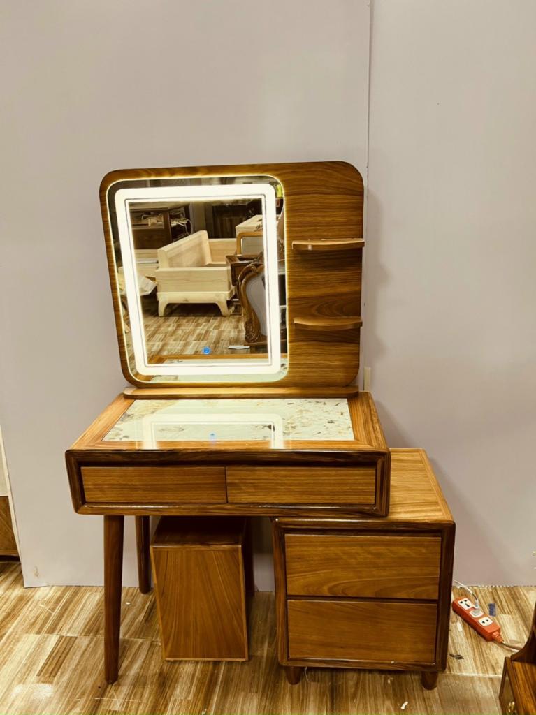 Bàn Trang Điểm Gỗ Hương Xám BTD-G06