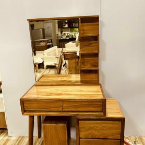 Bàn Trang Điểm Gỗ Hương Xám BTD-G18
