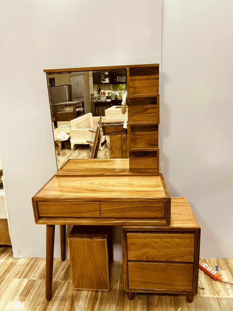 Bàn Trang Điểm Gỗ Hương Xám BTD-G18