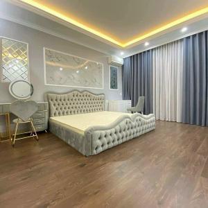 Giường Ngủ Giá Rẻ CEN-GN12