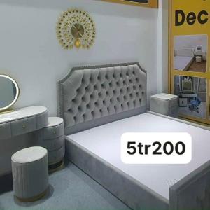 Giường Ngủ Giá Rẻ CEN-GN23