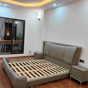 Giường Ngủ Nhập Khẩu Giá Rẻ CEN-GN20 (tặng kèm 2 tap)