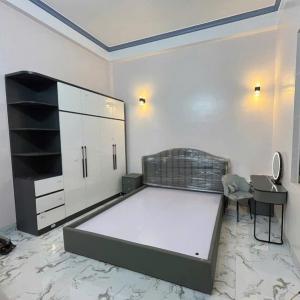 Giường Ngủ Bọc Da Giá Rẻ CEN-GN37