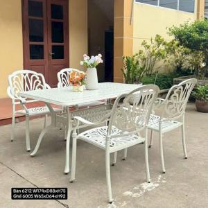 Bàn ghế sân vườn nhôm đúc nhập khẩu giá rẻ hà nội BGSV13